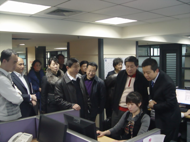 七所高校专家学者考察焦点娱乐集团